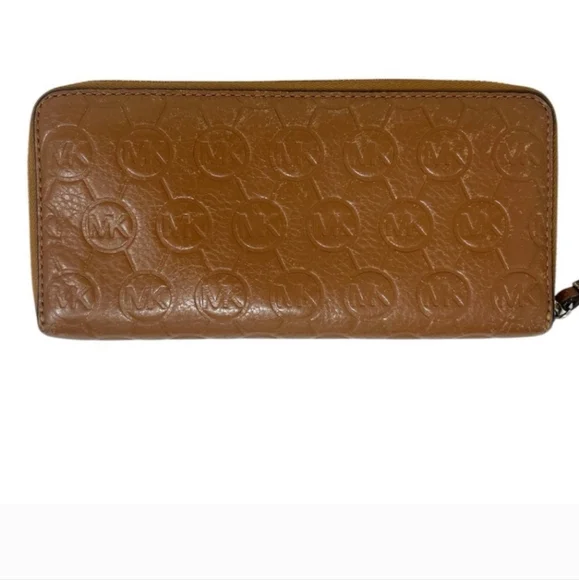 Michael Kors Leather Embossed Logo Wallet - Picture 3 of 15